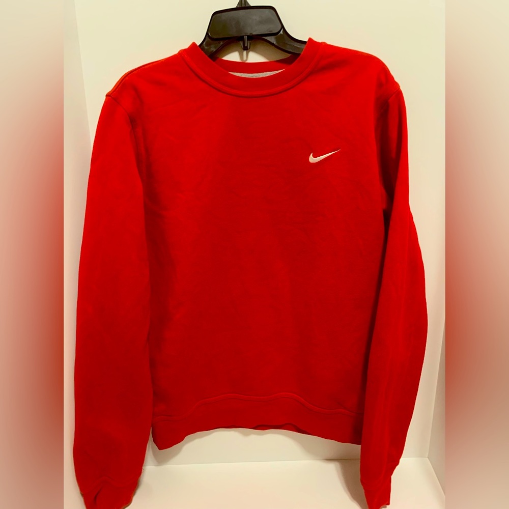 Red Nike Crew Neck Medium